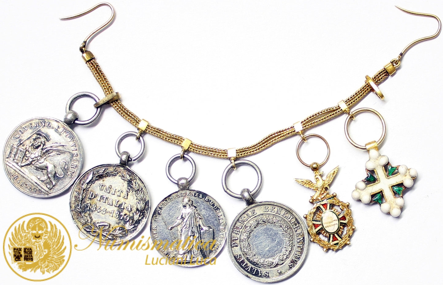 Catenella in oro da Abito Civile con 6 Medaglie Mignon in oro e argento XIX secolo. Da notare: UMBERTO I UNITA’ D’ITALIA 1848-70 E GOVERNO PROVVISORIO 1848-49 DIFENSORE DI VENEZIA #§M2